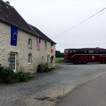 Chevrerie De La Huberdiere Liesville-sur-Douve Exteriör bild