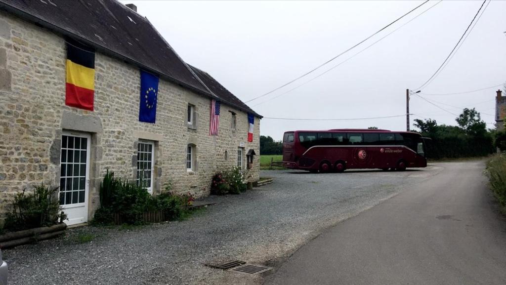 Chevrerie De La Huberdiere Liesville-sur-Douve Exteriör bild
